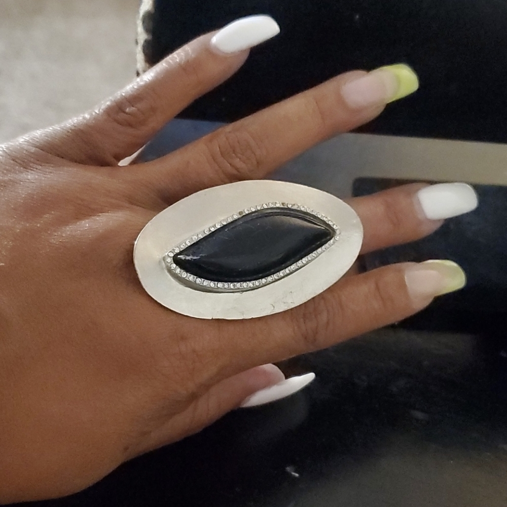 Jewelry - Picture 2 of 4